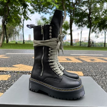 Martin bakancs uniszex, valódi bőrből, magas szárú, magasságot növelő talp, kerek orrú, fűzőkkel, Goodyear talppal, téli viselet