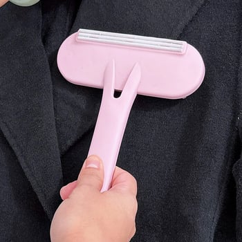 Kétoldalas elektrosztatikus szöszmentesítő kefe lepedőkért és plédeikért, állati szőr eltávolító, ruhák poroló – Anyag: műanyag • Márka Nah • Megjelenés: 2017 tavaszán