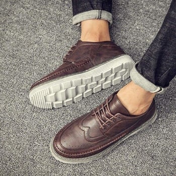 Férfi bőrből készült csizma – brit stílus, PU felső rész, gumírozott talp, EVA talpbetét, csúszásmentes