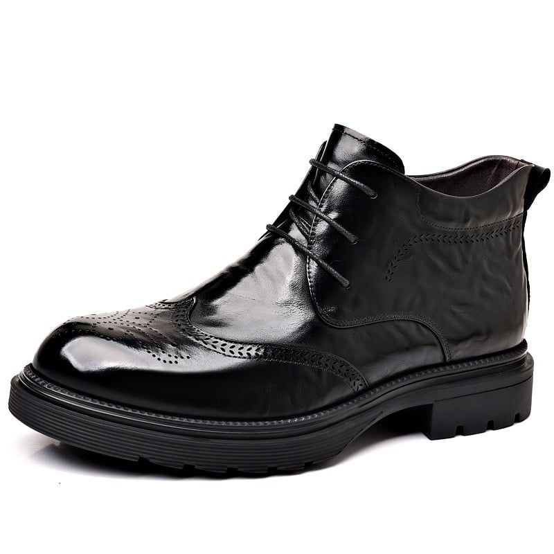 Martin csizmák - Első réteg marhabőr felsőrész, gumitalp, műszőr belső, alacsony sarok 1–3 cm