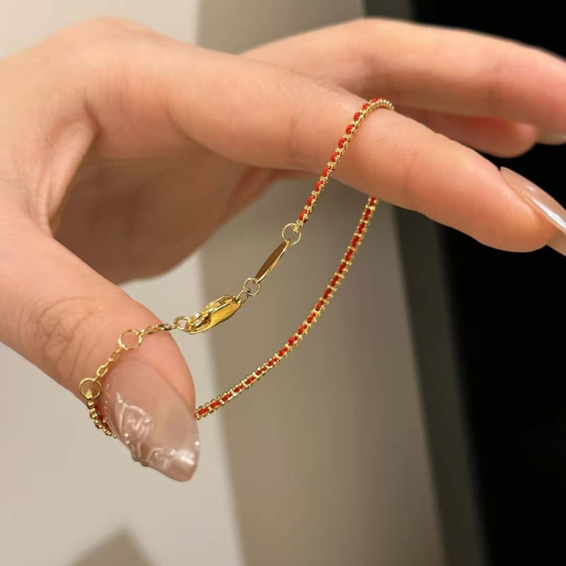 Női kötött zsinór karkötő, geometriai forma, kötési technika, könnyed luxus stílus, utazási emlék