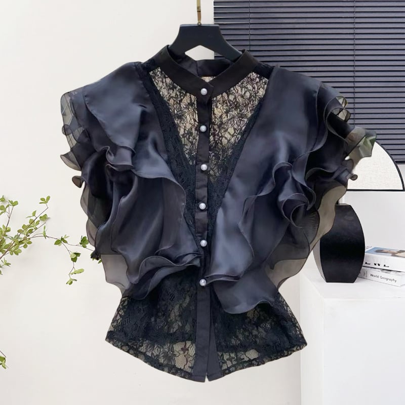 Csipke anyagú ing, álló gallérral, egy sor gombbal, rövid ujjú, egyenes szabású, hossz 50–65 cm, egyszínű modell, japán-koreai lazább stílus