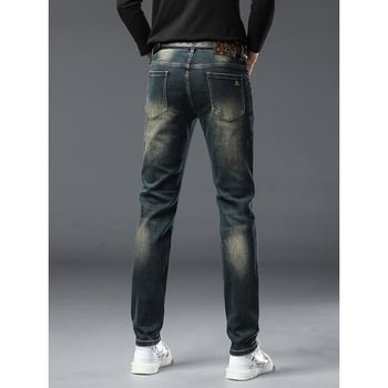 Férfi denimnadrágok, slim-taperes szabásvonal, középmagas derék, gombos záródás, pamut denim, velúr bélés, 2025 téli szezon