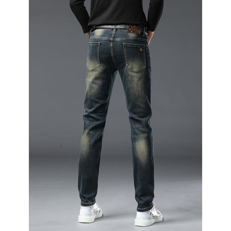 Férfi denimnadrágok, slim-taperes szabásvonal, középmagas derék, gombos záródás, pamut denim, velúr bélés, 2025 téli szezon