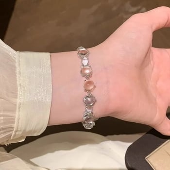 Kézre szánt ékszerek — réz, elektroplátolt felület, női INS stílus, geometriai forma, 2025 őszén megjelenés.