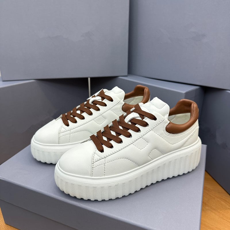 Női vastag talpú platformos tornacipő - fűzők, felső marha bőrből, belső bárányszőrmés bélés, gumi talp