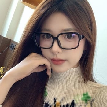 AC-lencsés olvasószemüveg, teljes keret, PC keret, négyzet alakú dizájn (2024 tél kiadás)