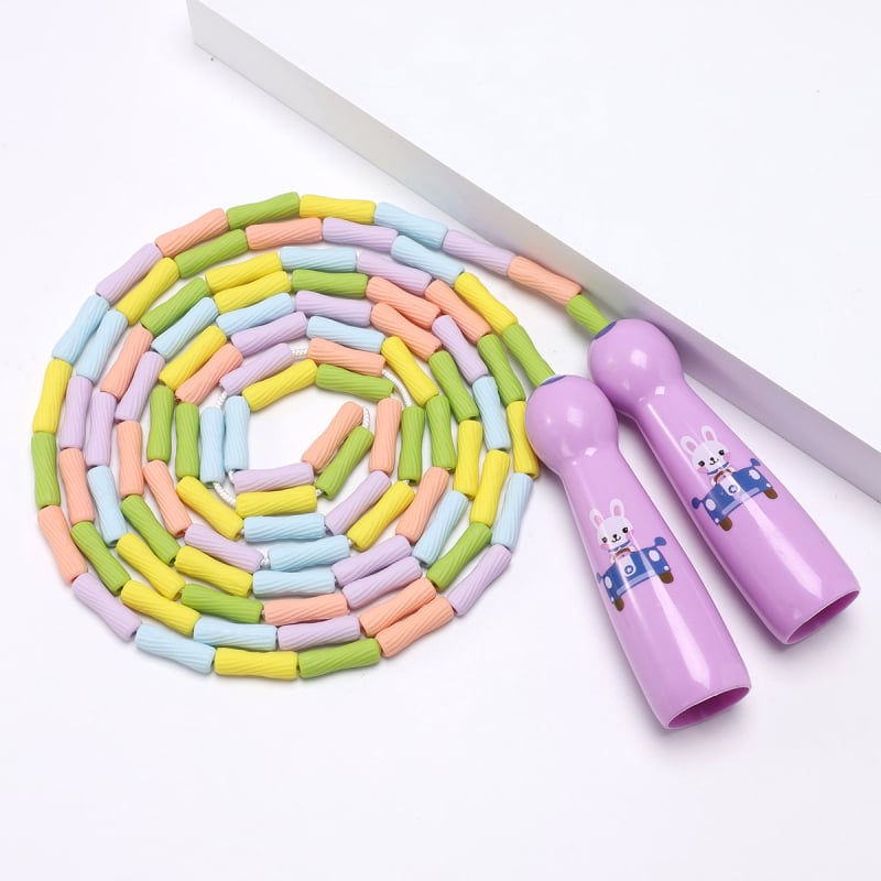 Gyermek ugrókötél – pamut kötélből és ABS markolatokkal, versenyekhez, 5–15 éveseknek, eredet: Kína.