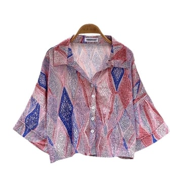 Női virágos mintázatú poliészter ing, polo gallérral, rövid ujjú, rövid fazon 40-50 cm, casual kardigan-stílus