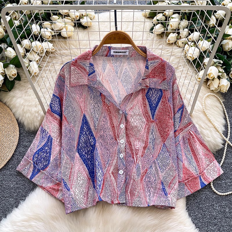 Női virágos mintázatú poliészter ing, polo gallérral, rövid ujjú, rövid fazon 40-50 cm, casual kardigan-stílus