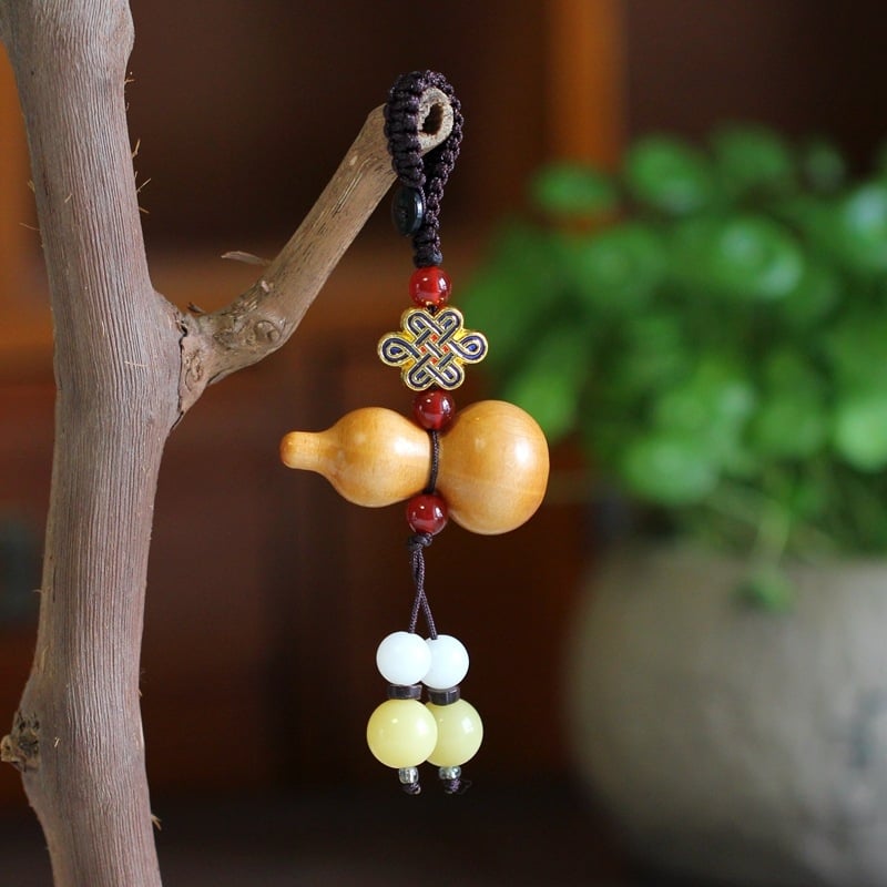 Autókulcs-gyűrű barackfa anyagból, Mu ran márka, modell 888