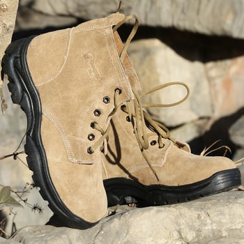 Munkás téli pamut csizma – felsőrész marhabőr, gumírozott talp, kerek orr, belső gyapjú, talpbetét juhgyapjú