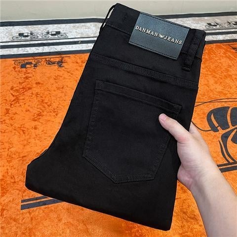 Férfi Slim-Fit stretch denim farmer, középmagasságú derekú, több zseb, 50–70% pamut