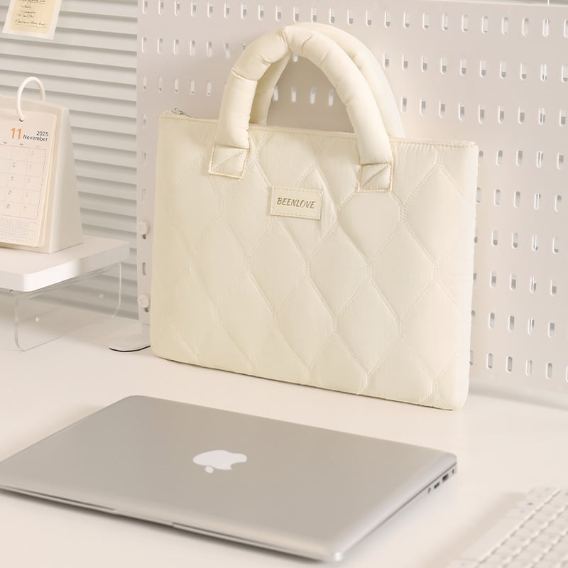 Laptop torbica — izuzetno lagana, otporna na udarce, kompaktna za pohranu; vanjski najlon, unutarnja podstava od poliestera; gradski minimalistički stil.