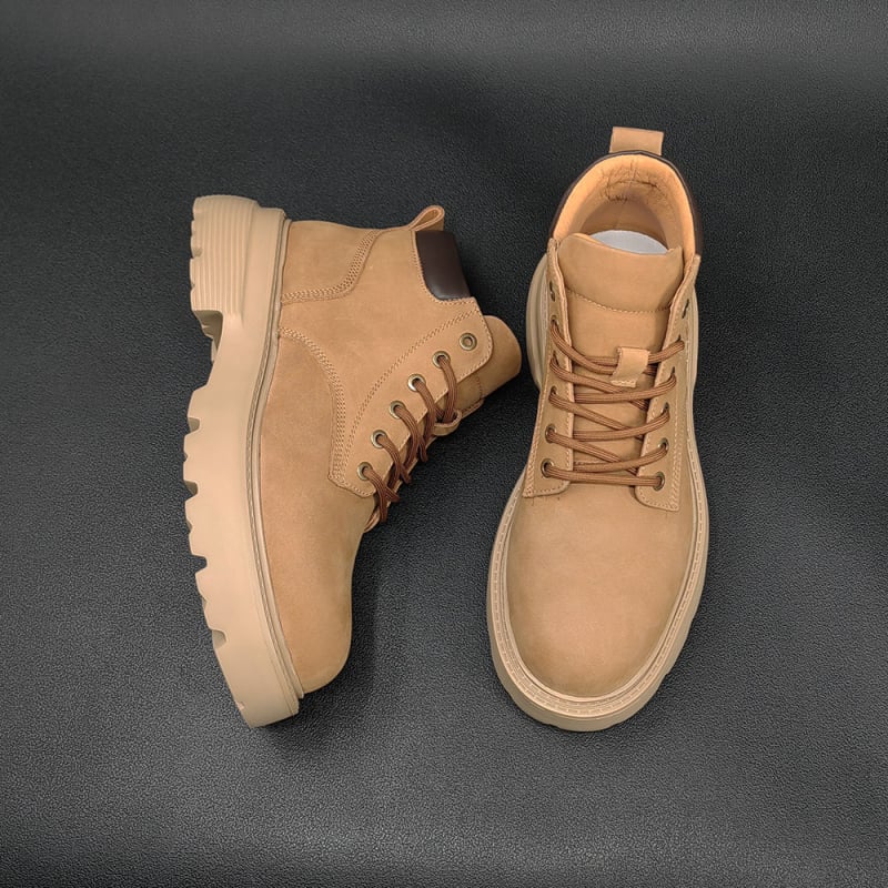 Férfi Martin csizma, első réteg marhabőr, gumírozott talp, kerek orr, rövid szár, 3-5 cm középmagas sarok