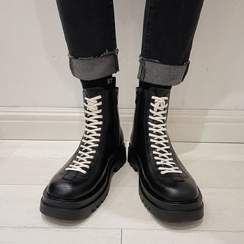 Férfi magas talpú csizma Martin stílusban, gumitalp, csúszásmentes, kopásálló, varrott konstrukció, egész évben viselhető