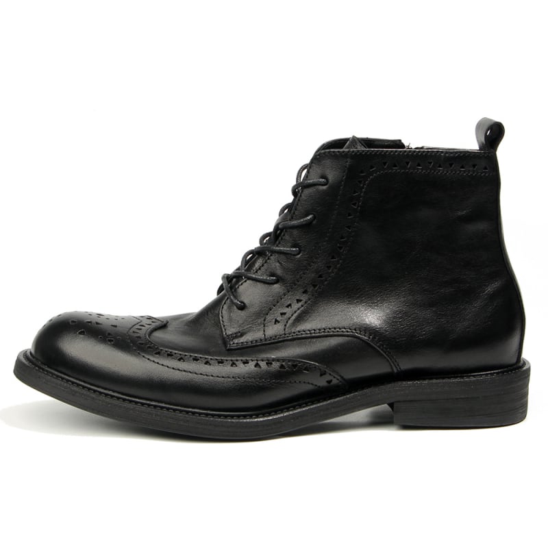 Férfi bőr csizmák – retró stílus, felső rész: elsőrétegű marhabőrből, belső: disznóbőr, talp: összetett konstrukció