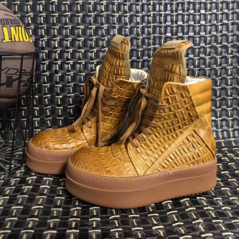 Martin csizma természetes bőr felsővel, kígyómintázat, oldalsó cipzár, vízálló