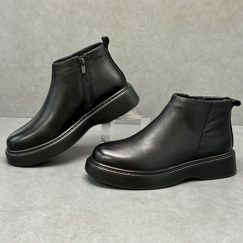 Férfi Chelsea csizmák ősz-télre vastag talppal, felsőrész első réteg marhabőrből, oldalsó cipzár, belső bélés első réteg disznó bőrből, talp habból