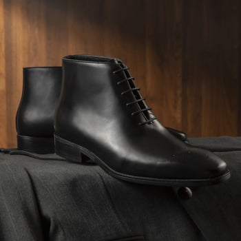 Martin bakancsok valódi bőrből, gumitalp, középmagas, négyszögletes orrú