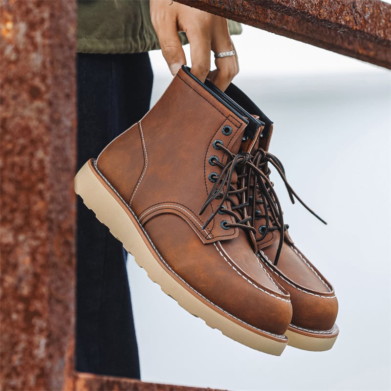 Bőr Martin csizma, uniszex, felsőrész kevert anyagból, gumí talp, középső szár, elöl fűzőzár