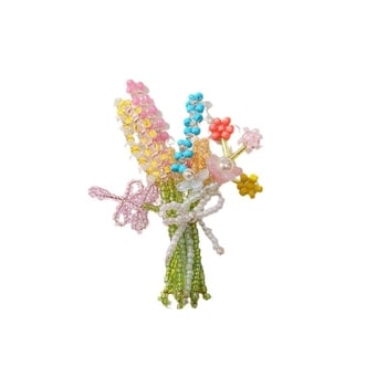 Hajcsat kézzel kötött virágos Mori-stílusú kiegészítő üveggyöngyökkel, tavasz 2024