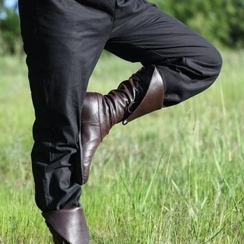 Martin csizmák férfiaknak, középmagas, fűzős, kerek orrú, lapos sarok, PU felsőrész