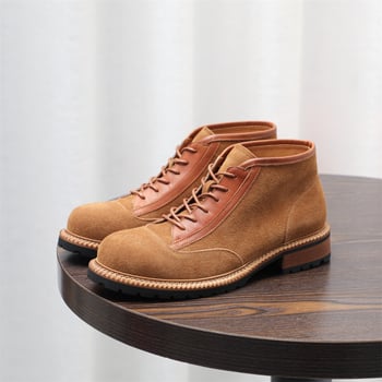 Martin csizma nubuk bőrrel, középmagas szár, gumi talp, alacsony sarok 1–3 cm