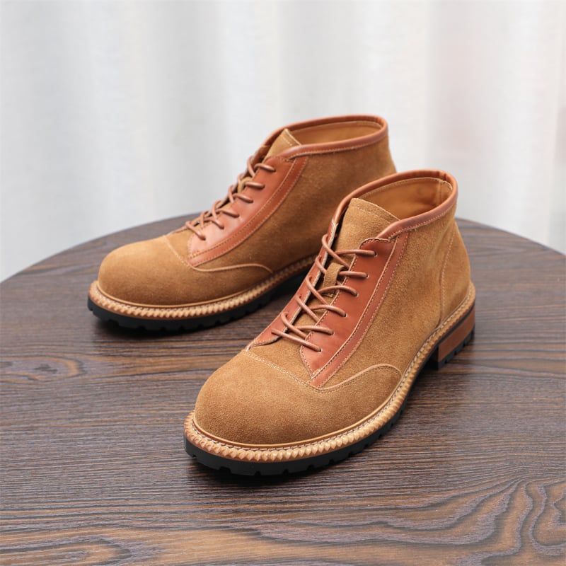 Martin csizma nubuk bőrrel, középmagas szár, gumi talp, alacsony sarok 1–3 cm