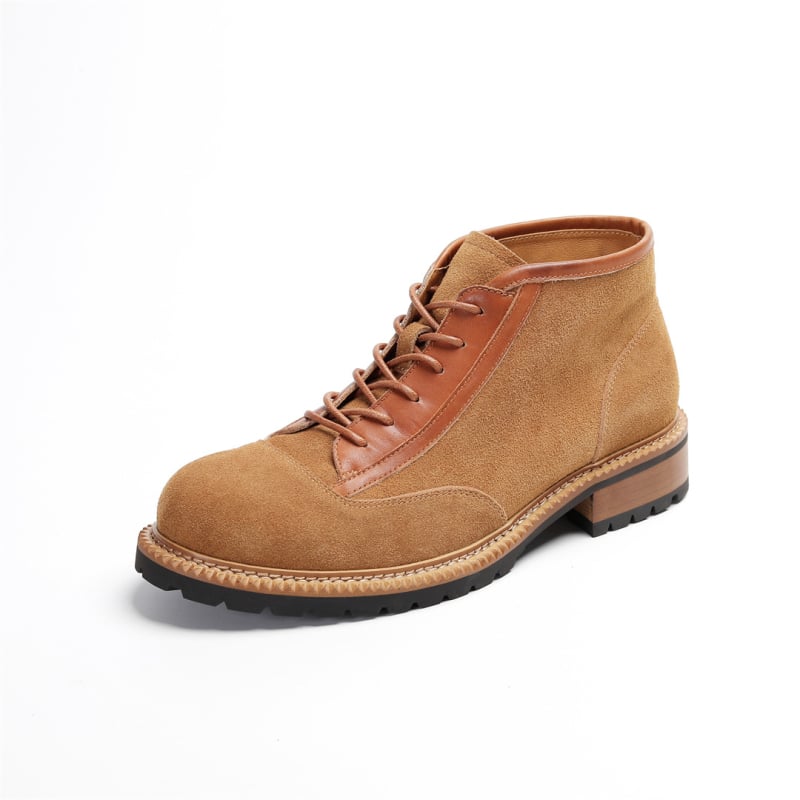 Martin csizma nubuk bőrrel, középmagas szár, gumi talp, alacsony sarok 1–3 cm