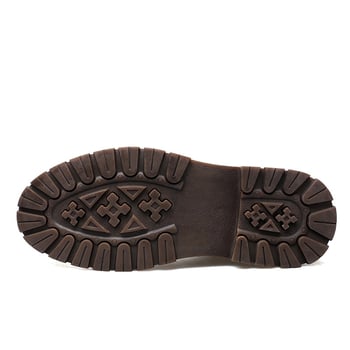 Martin bőrből készült csizma PU felsőrésszel, gumitalppal, bőr belsővel, EVA talpbetéttel, középmagas szár