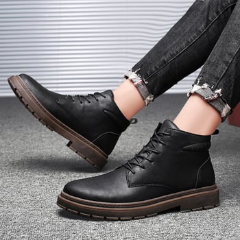 Martin bőrből készült csizma PU felsőrésszel, gumitalppal, bőr belsővel, EVA talpbetéttel, középmagas szár