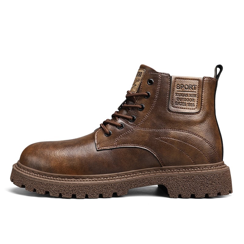 Férfi Martin csizmák - Felsőrész: valódi bőr, Talp: gumi, Kör orr, Sarokmagasság: 3–5 cm, Alacsony csizmaszár