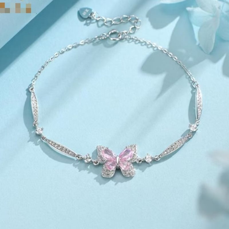 Női gyémánt pillangó karkötő – réz, könnyed luxus stílus, geometriai formavilág