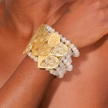 Flotan női karkötő - kézzel kötött mesterséges gyöngyökkel, geometriai forma