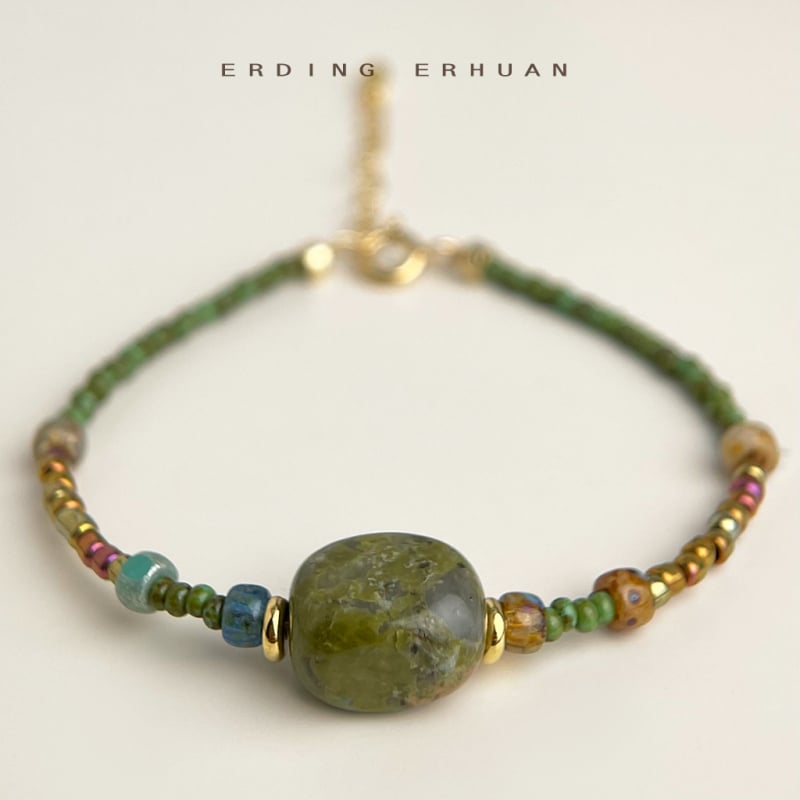 Kézzel készített karkötő természetes kő és rizsszemekből, új kínai stílus, geometriai forma, nők számára, nyár 2025