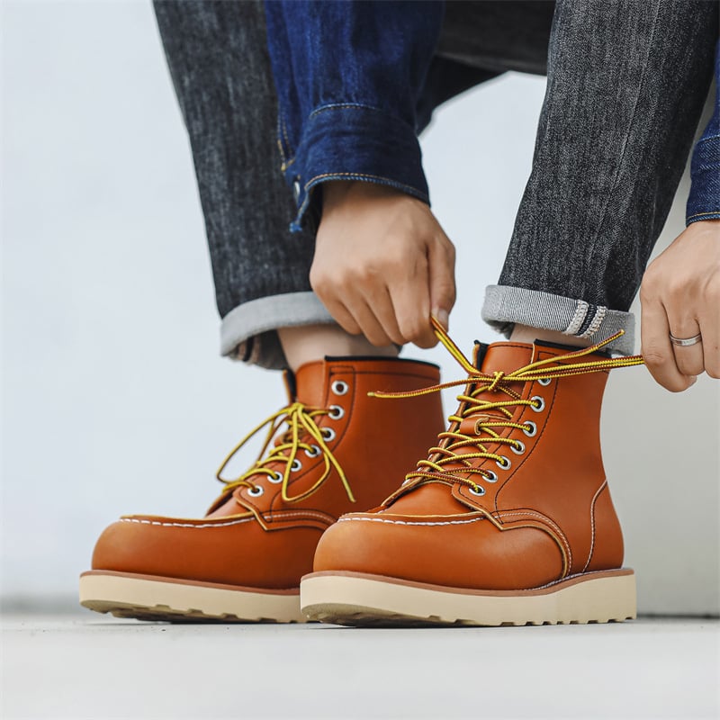 Martin csizmák kevert felsőrész, gumitalp, kerek orr, középmagas szár, 3-5 cm sarok, mindennapi stílus