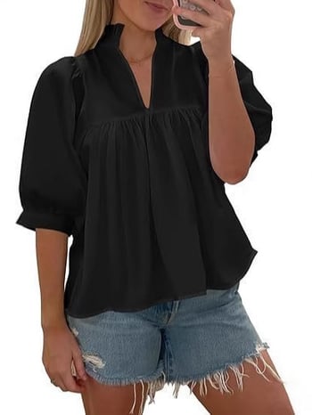 V-nyakú ing, egyszínű, pliszírozott, laza szabású rövid ujjú, poliészter-elasztán keverék