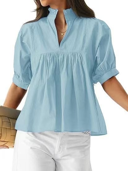 V-nyakú ing, egyszínű, pliszírozott, laza szabású rövid ujjú, poliészter-elasztán keverék