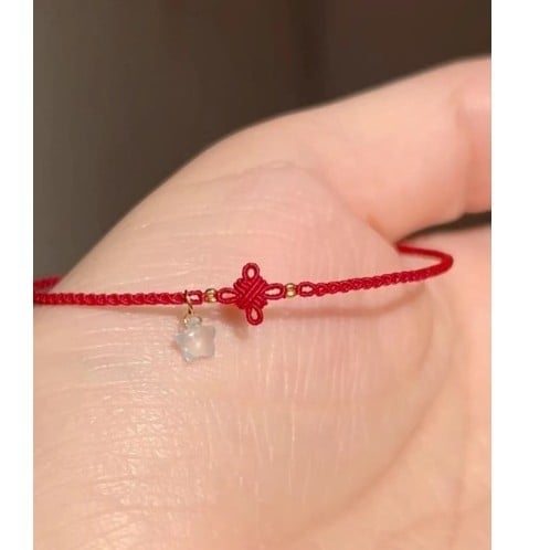 Ötvözetből készült karkötő — kézzel kötött, ötágú csillag motívum, női retro geometriai stílus, elektroplátolt felület