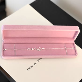 Koreai stílusú zirkónium macskamotívumos karkötő, réz alapú, elektropácolás felülettel, női kézhez illő ékszer, 2025 téli kollekció