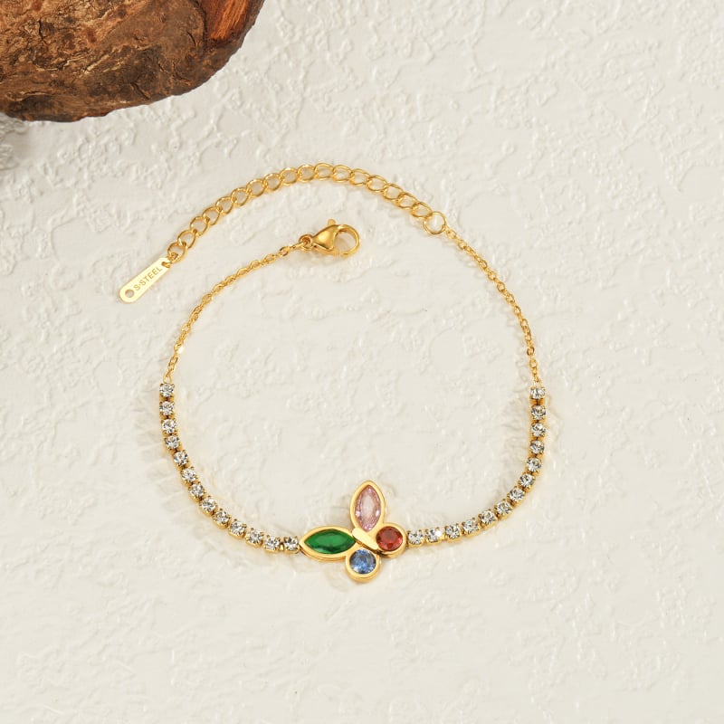 Női rozsdamentes acél karkötő pillangó medállal, INS stílus, többszínű cirkóniákkal, elektroplakált felülettel