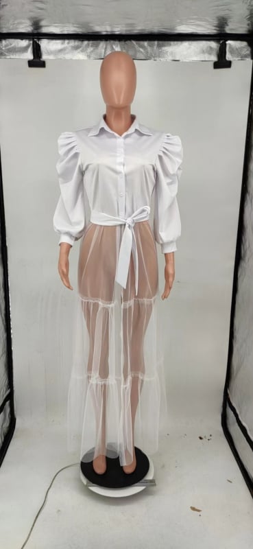 Ing; rövid ujjú; galléros; hosszított szabás; poliészter 95%+