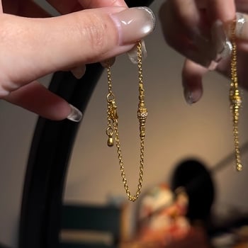 Női karkötő – minimalista geometriai dizájn, rézötvözet bevonattal, női niche stílus, ideális évforduló ajándék