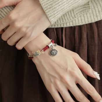 Kötélből készült karkötő oroszlánfejes csattal; Márka: Aijing'er (Kiegészítők); Stílus: Japán és Koreai; Stílus besorolás: Friss és édes; Termékszám: 1009202243