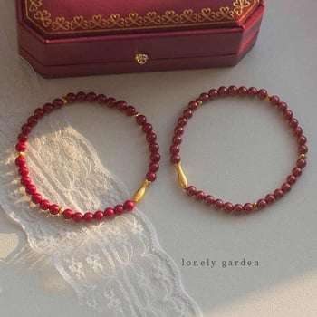 Cinnabar gyöngyös karkötő koi hal motívummal; kézzel készített; uniszex; új kínai stílus; 2024 nyara