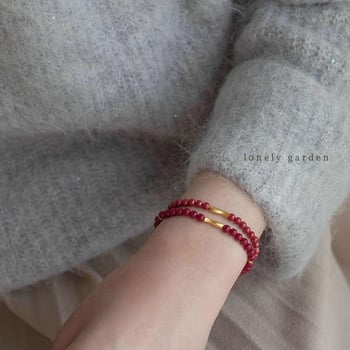 Cinnabar gyöngyös karkötő koi hal motívummal; kézzel készített; uniszex; új kínai stílus; 2024 nyara