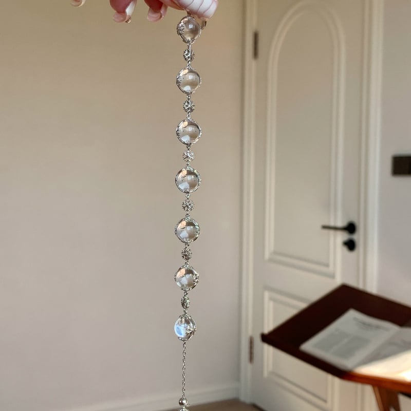 Hó motívumú karkötő – (jégátlátszó gyöngyök, kézzel készült, női divat)