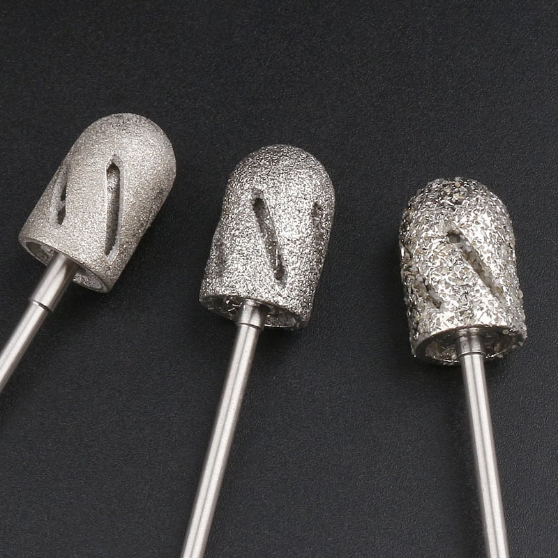 Κυλινδρική κεφαλή λείανσης ποδιών και νυχιών με λευκό κορούνδιο, εξαρτήματα από ανοξείδωτο ατσάλι και πλαστικό, περίπου 13 g