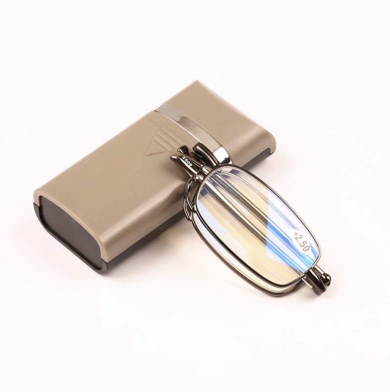 Ochelari de lectură fără ramă, formă pătrată, ramă din aliaj de titan și lentile din acril; set de lentile; lansare primăvară 2024